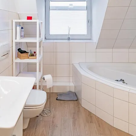 Gemutliche Maisonettewohnung In Zentraler Lage Rostock